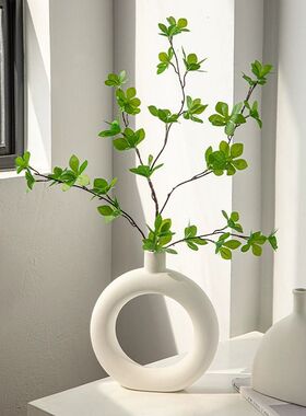 吊钟新款假装饰品客厅摆件植物花瓶餐桌马醉木插花真花绿植塑料