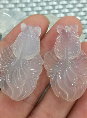 天然玛瑙金鱼吊坠白色玉髓项链手工雕刻条纹细腻时尚男女挂坠