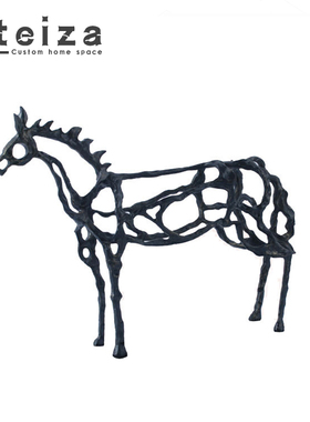 镂空马摆件装饰品抽象动物玄关装饰品书房办公室软Y装家居饰品