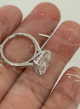 莫桑石点钻公主方戒指女中古风精致方钻气质百搭时尚仿真钻石指环