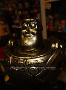 复古仿铜巴斯光年摆件