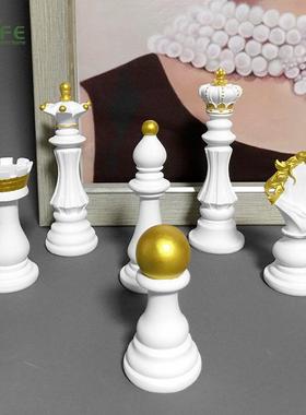 北欧国际象棋摆件装饰橱窗轻奢酒柜树脂工艺品西洋棋桌面摆设礼物