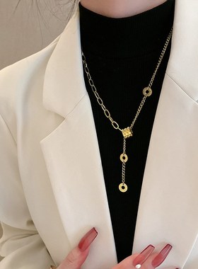 仙气钛钢18K金色小蛮腰项链女 高E级设计感百搭轻奢流苏字母锁骨