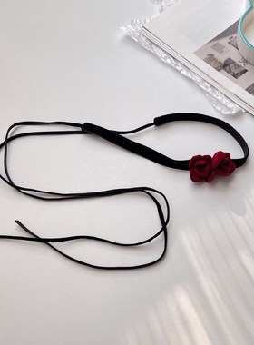 小众复古酒红色i玫瑰花朵丝绒项链法式优雅性感绑带锁骨链甜美项