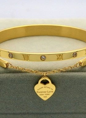 钛钢18K金色爱心罗马数t字镶钻宝石卡扣手镯 小众高级感开口手链