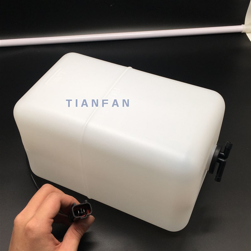 挖掘机配件小松PC400/450-3/5/6/7/8副水箱/膨胀水/付水壶/小水箱 - 图2