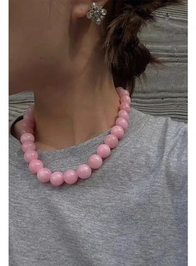 2024春夏吊坠新款粉水晶项链小D设计天然石锁骨简约百搭时尚饰品