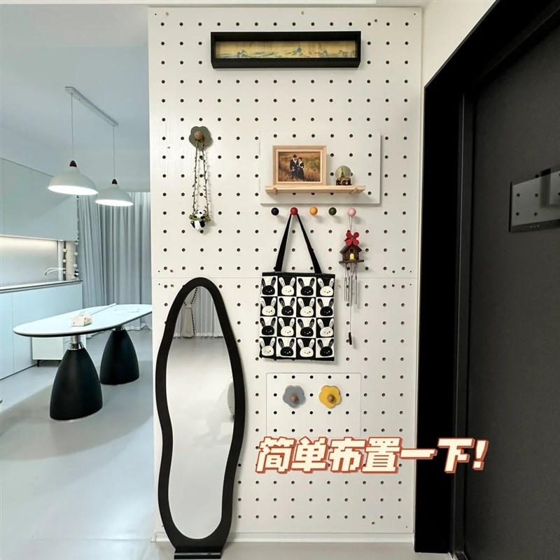 Solid wood hole board custom entry door Q-port display rack wooden wall wall storage layer shelf porch storage