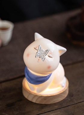 创意小猫咪摆件可爱动物陶瓷工艺品现代家居客厅玄关桌面装饰品