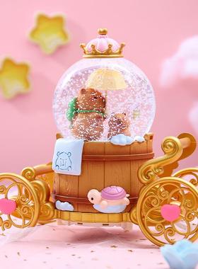 抖音热款卡皮巴拉马车水晶球八音盒飘雪彩灯水球学生儿童礼物