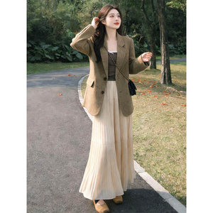 拉夏贝尔雪纺蛋糕半身裙女春夏2026新款高腰温柔风中长款百褶裙子