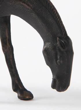 饮水马金属新中式摆件客栈酒店样板D间玄关书房办公室书桌软装饰