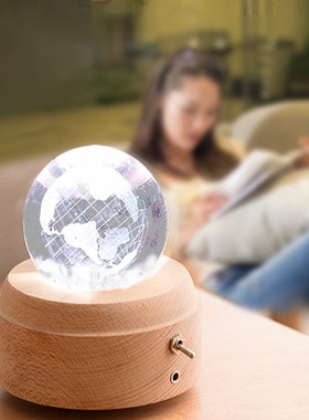 创意八音盒发光l水晶球旋转木质底座木制工艺品礼品摆件