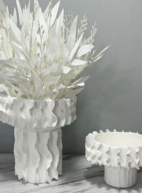 简约现代异d型陶瓷花器摆件样板间售楼处展示柜客厅几何抽象装饰