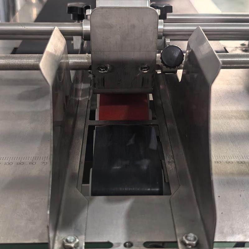 纸箱盒子卡片分页贴标机塑料包装袋PE袋贴标机全自动平面贴标机,淘宝优惠券,粉丝福利购,淘宝优惠卷