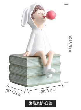 样板间儿童房间装饰品男孩房女孩房书桌装饰品书桌台Z灯卡通人偶