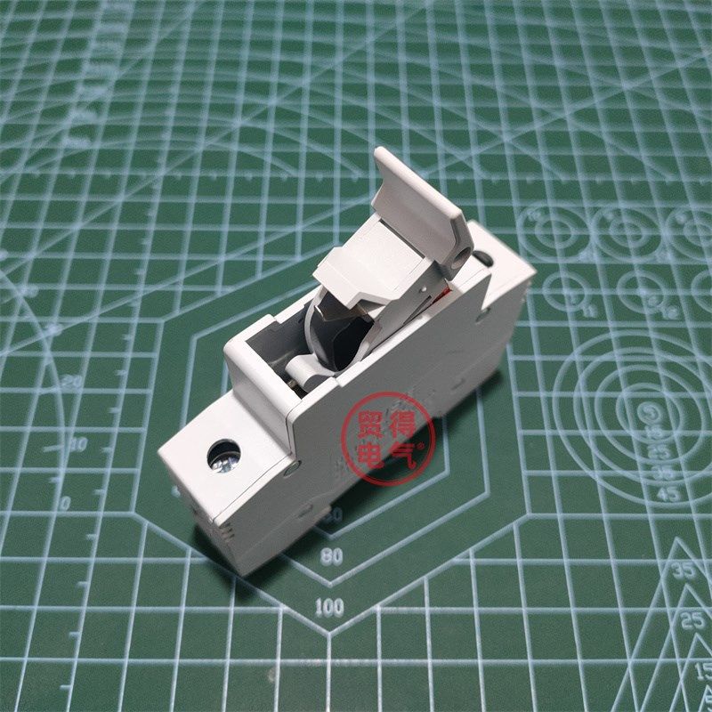 RT18-32X 1P2P3P4P导轨道式熔断器底座带灯指示保险座新款R015 - 图0