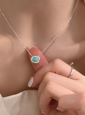秋冬叠戴小众感锁骨链椭圆吊坠项链女小众感轻奢百搭新品