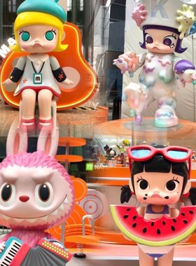 玻璃钢雕塑定制卡通动漫人物大型吉祥物IP形象商场美陈网红街摆件