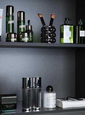 现代简约生间摆件分台装瓶毛巾室浴公寓洗衣房阳样卫板房饰品