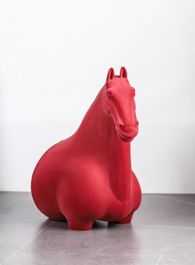 现代极简植绒半身红色马摆件样板房酒店家居客厅桌面摆放软装饰品