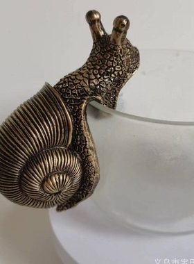独立站 花园园艺蜗牛挂花盆杯装饰动物树脂工艺品家居装饰摆件
