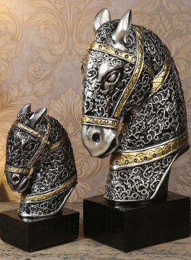 欧式招财将军马头玄关创意家居工艺品摆J件客厅电视酒柜摆设软装