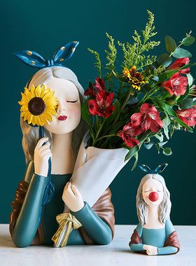 轻奢风创意家居捧花女孩摆件客厅电视J柜玄关房间装饰品生日礼物