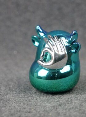 潮流艺术星际牛摆件湖水绿渐变电镀工艺品抽象艺术品