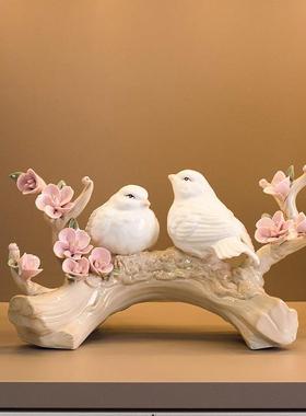 现代简约陶瓷小鸟摆件家居客厅酒柜软装饰品欧式房间桌面玄关摆件