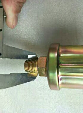 上海纽荷兰拖拉机原厂配件机油压力传感器550至704通用机油感应器