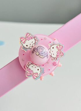 三丽鸥发光旋转陀螺手镯翻盖电子表kt猫儿童啪啪圈手环库洛米手表