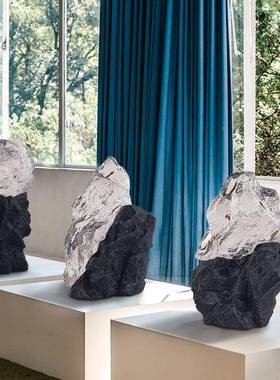 透玻间039明石头摆件客厅别墅玄关酒雕店璃钢塑工艺品样板家居装