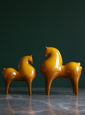 北欧创意高级感唐马家用装饰品现代简约样板间Q电视柜日常送礼摆