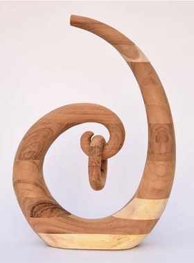 厂家销售手c工制作胡桃木装饰摆件家居玄关桌面6字造型装饰工艺品