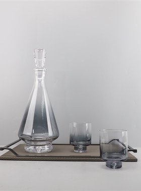 现代简约烟灰金边尖帽透明酒具摆件餐厅客厅茶几样T板房家居装饰