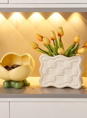 创意玄关钥匙收纳摆件现代简约进门入户客K厅卧室高级感桌面装饰