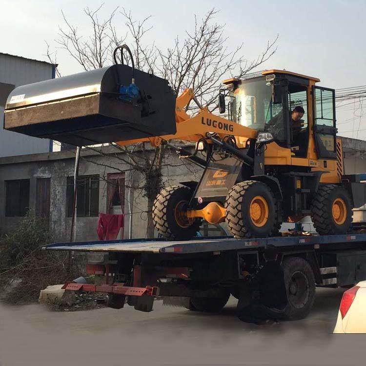 滑移装载机属具之一封闭式清扫器工程道路扫地设备,淘宝优惠券,粉丝福利购,淘宝优惠卷