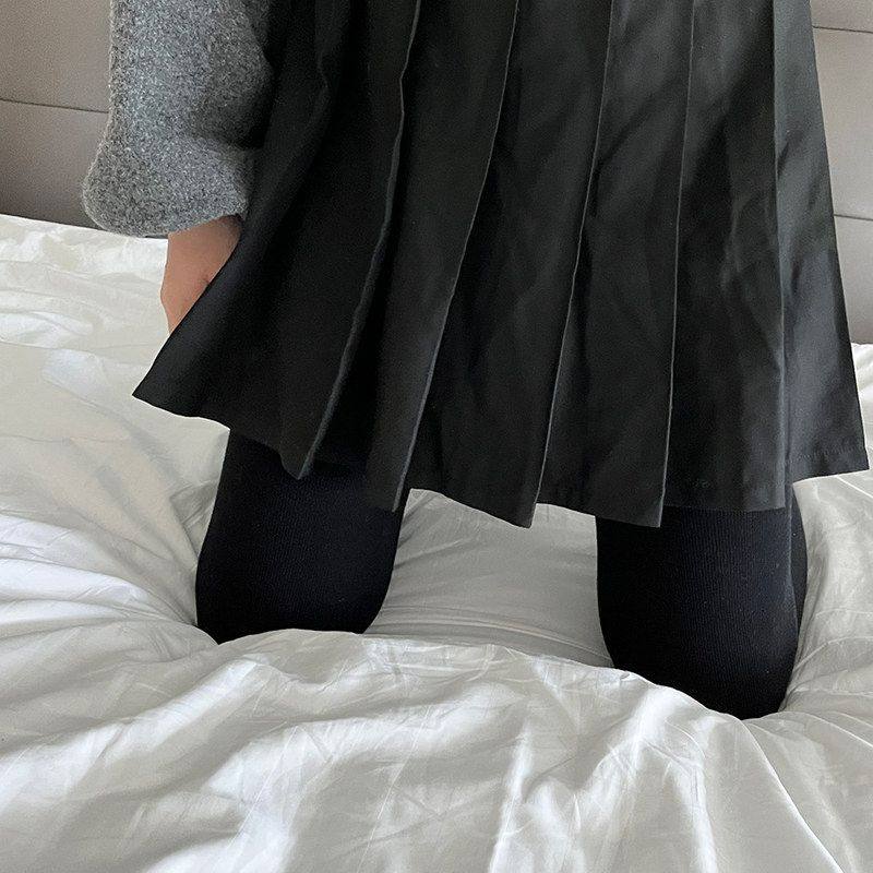 奶白微压温柔竖色日系连裤袜棉质加厚显瘦百搭燕麦加绒条纹打底裤,淘宝优惠券,粉丝福利购,淘宝优惠卷