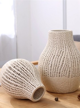 现代简约家居装饰客厅房间门厅玄关陶瓷虾蟹篓镂R空插花瓶工艺摆