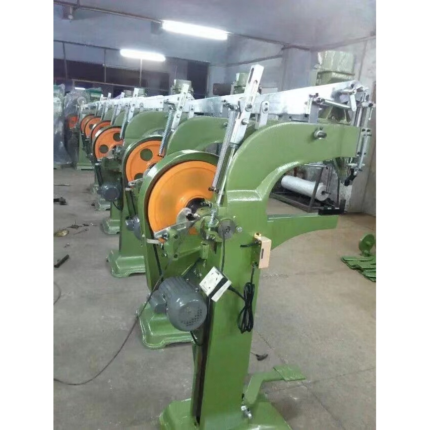 Luggage riveting machine, turnover box riveting machine, luggage riveting machine