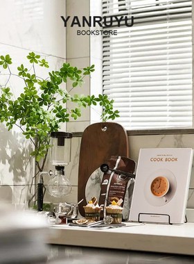 现代简约黑白灰美食烘焙食谱装y饰书咖啡店样板间高端仿真桌面摆
