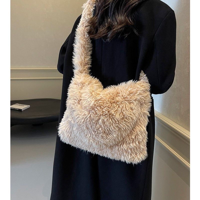 毛绒包包女大容量2025秋冬季新款学生上课包韩系毛茸茸斜挎通勤包,淘宝优惠券,粉丝福利购,淘宝优惠卷