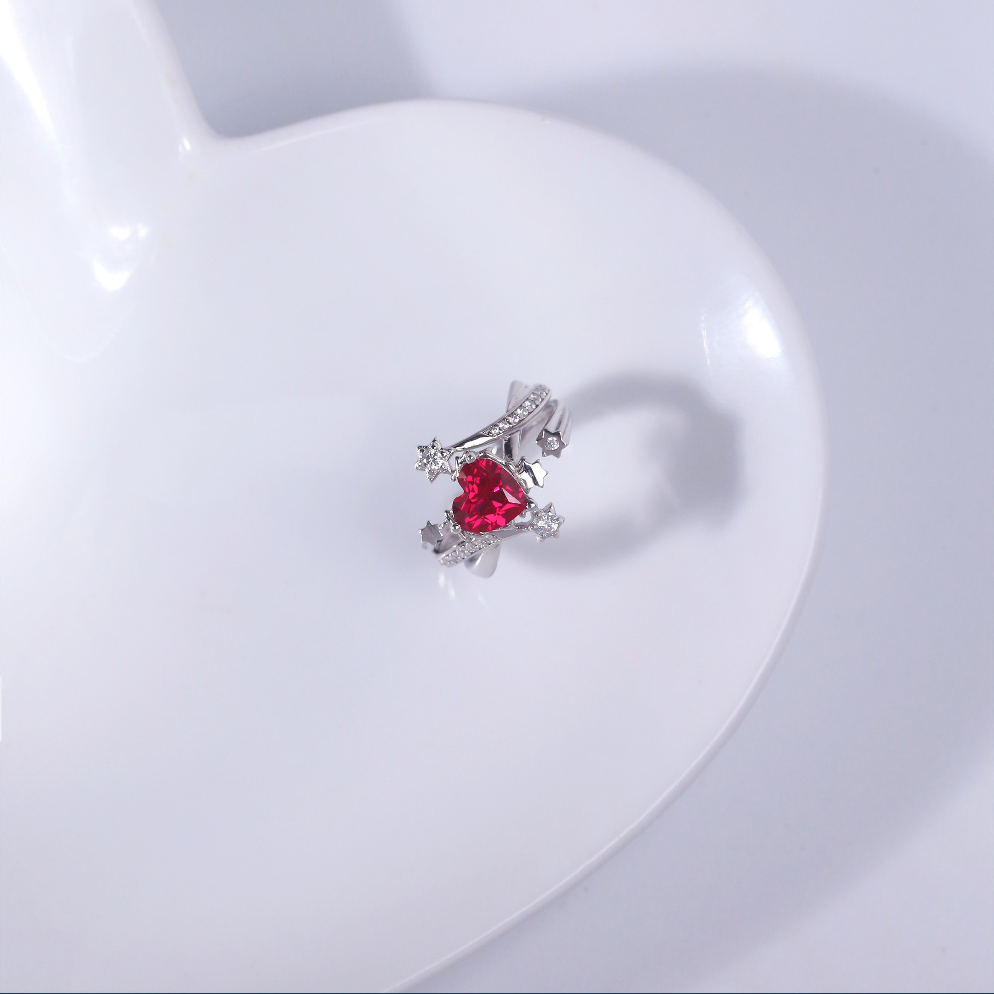 Kikixie Sparkling original design 925 sterling silver ruby ring, personalized and luxurious