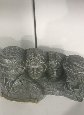 雕像创意家居装饰摆件欧式雕塑工艺品 世界名建筑 美国 总统山