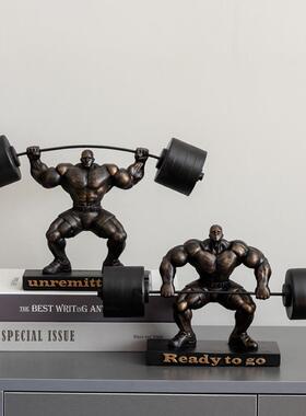 创意简饰约风举重抽4390举象人物雕脂塑摆件酒柜装品全以赴轻奢力