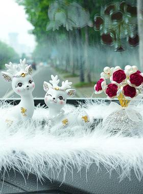 一路平安鹿汽车摆件新款中控台车载香薰高级感女士车内装饰品