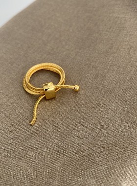别样法式高级f感黄铜蛇骨链条多层缠绕戒指chic时髦精致可调节E17