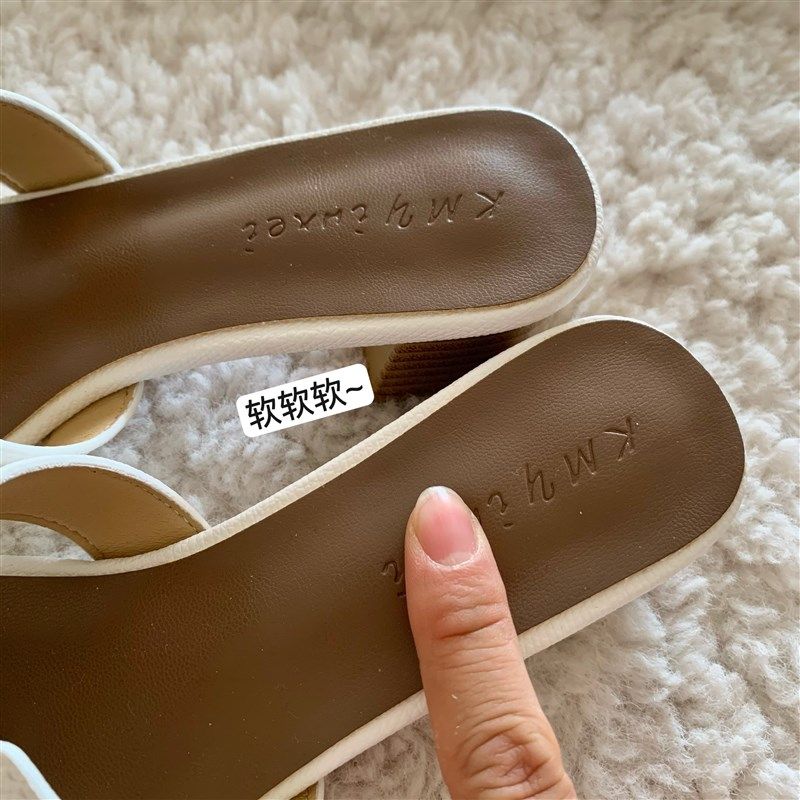 时髦!品质!养马人~INS老钱风粗跟凉拖鞋女夏网红百搭中跟一字拖,淘宝优惠券,粉丝福利购,淘宝优惠卷