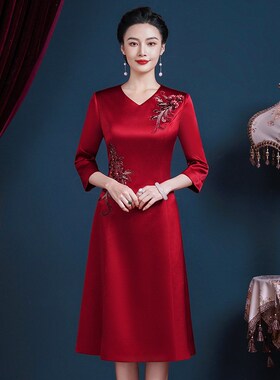 妈妈婚宴礼服女喜婆婆婚宴装高贵小个子年轻丈母娘敬酒服连衣裙夏